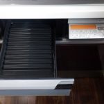 3口のIHクッキングヒーター、グリル、食器洗乾燥機付き(キッチン)